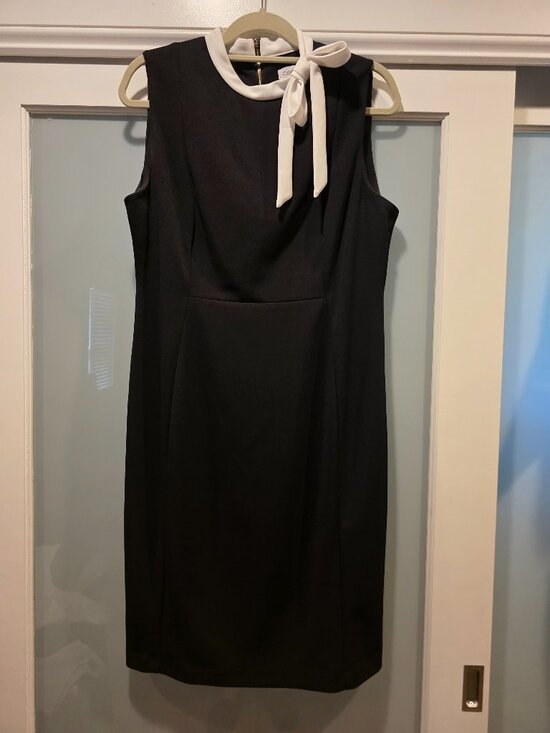 Calvin Klein Dresses & Skirts - Calvin Klein sheath dress